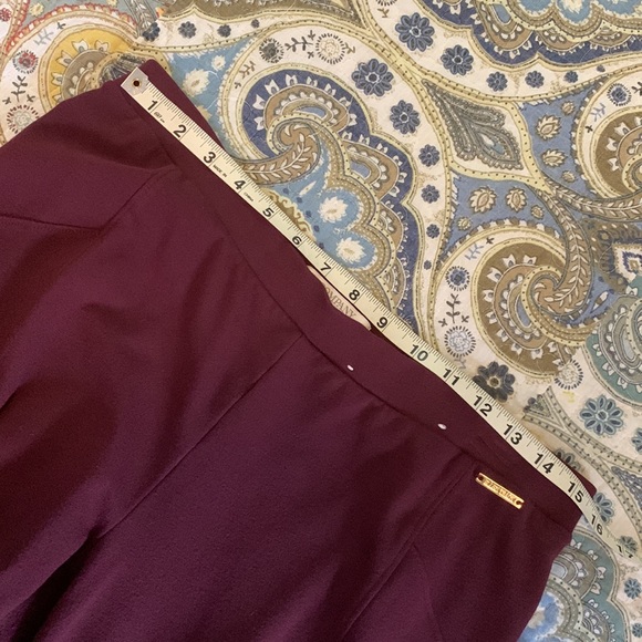 Ellen Tracy COMPANY Bordeaux color pull-up leggings L - Picture 8 of 11